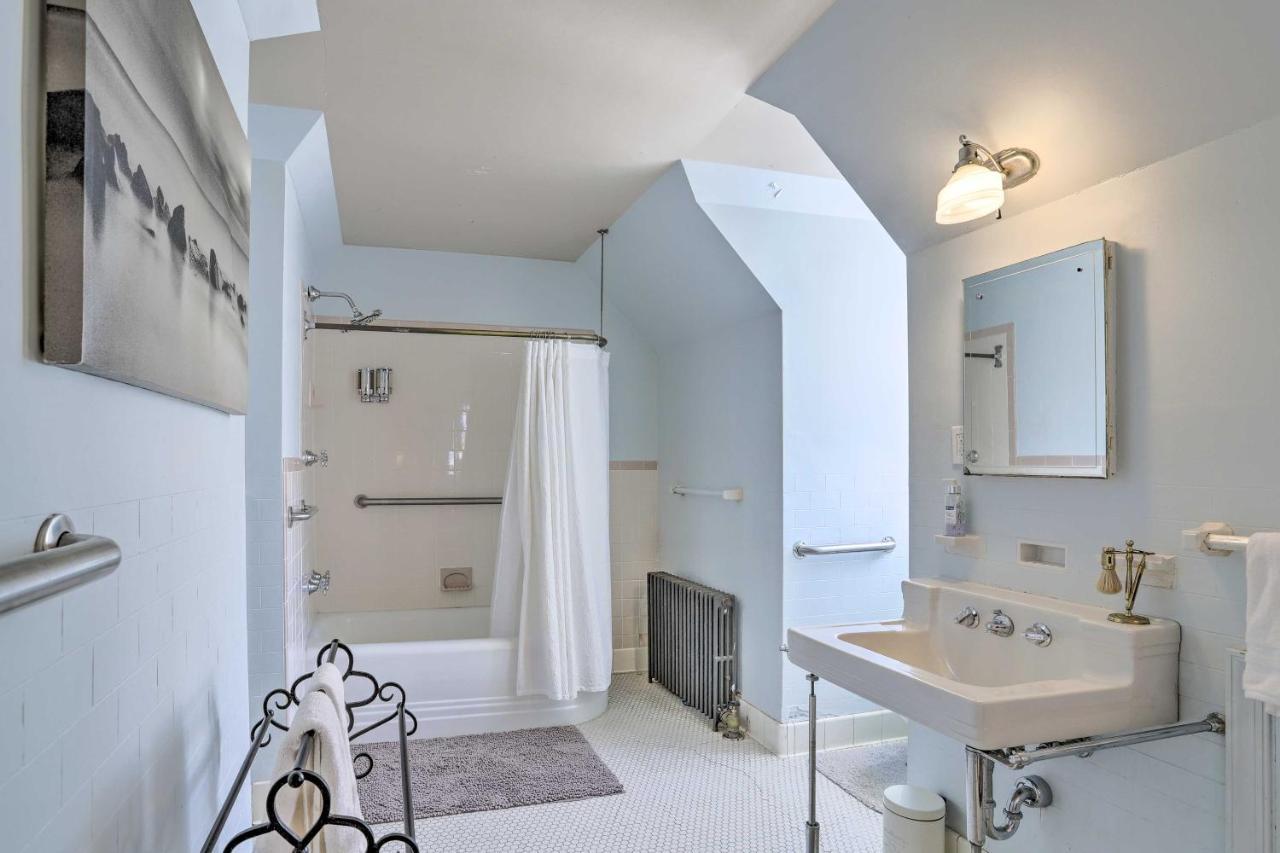 Historic Warrenton Home With Patio And Hot Tub! エクステリア 写真