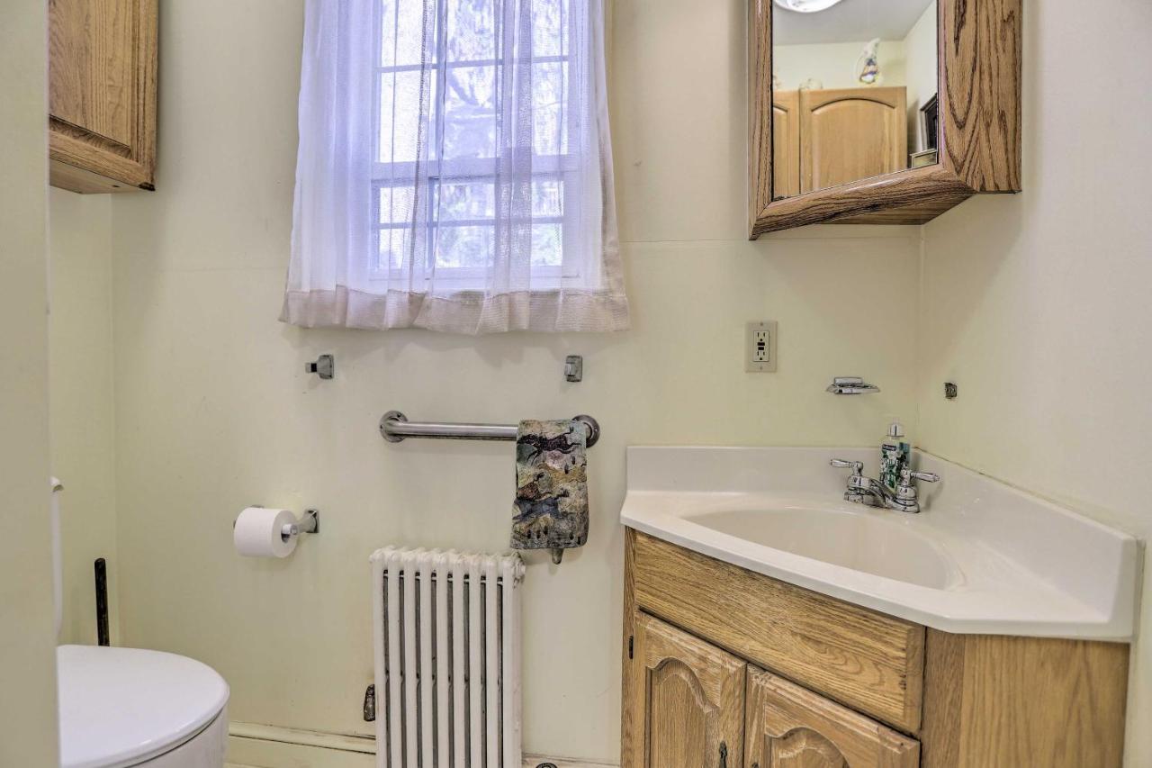 Historic Warrenton Home With Patio And Hot Tub! エクステリア 写真